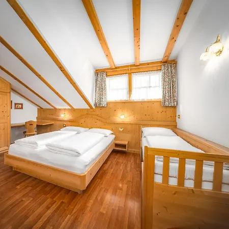 Anna Lodges Dolomites Santa Cristina Val Gardena Exterior photo